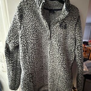 Realtree Black and Gray Sherpa Pullover